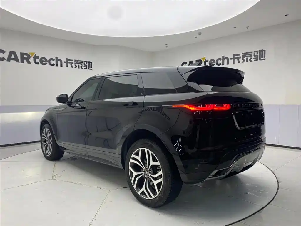 Land Rover Evoque 2023 — фото 7