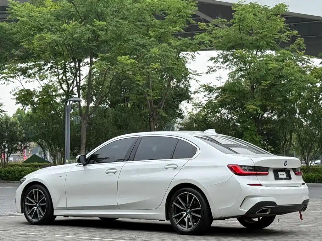 BMW 3 Series 2021