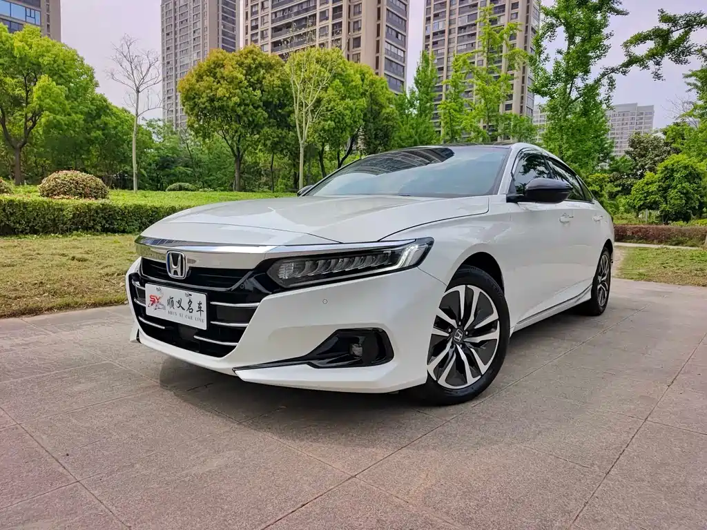 Honda Accord 2022 — фото 1