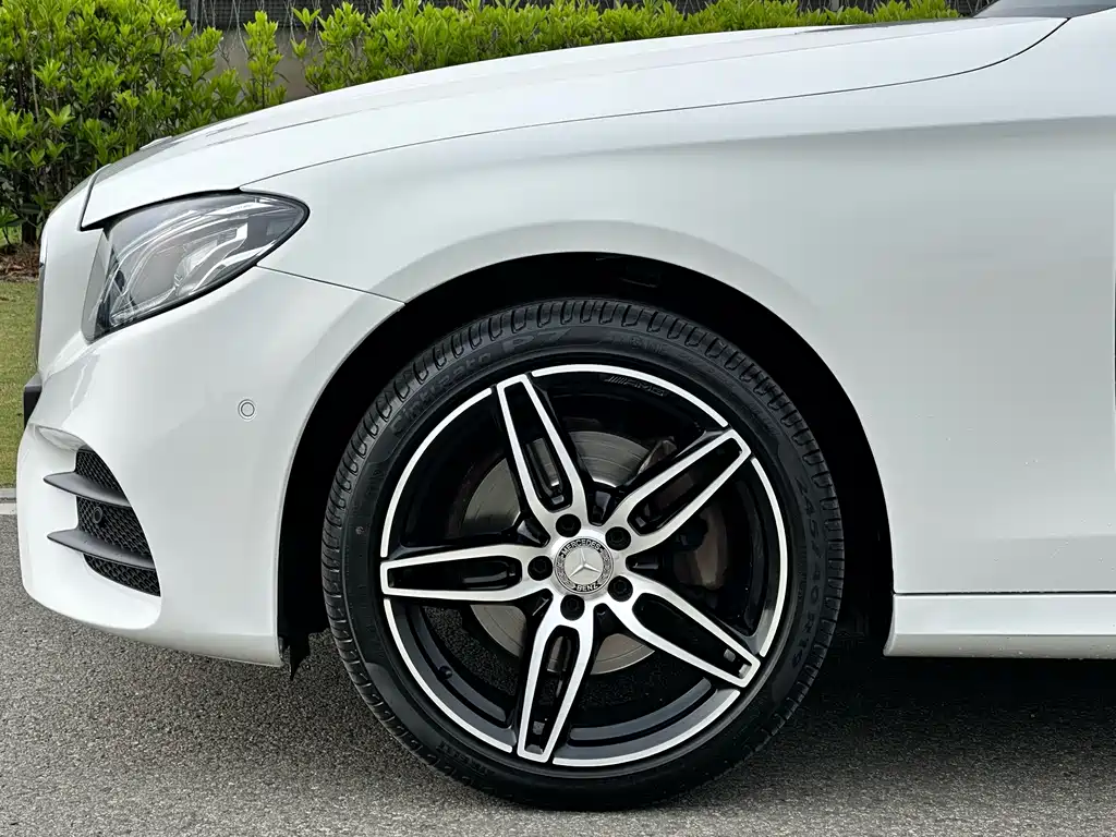 Mercedes-Benz E-Class 2018 — фото 6