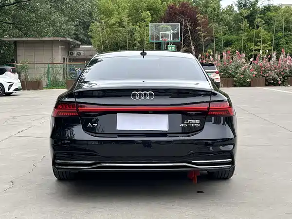 Audi A7L 2024