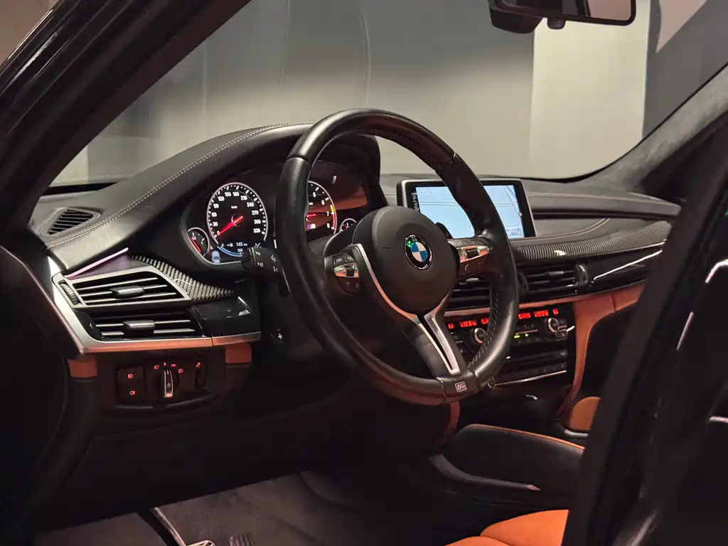 BMW X5 M 2016 — фото 14