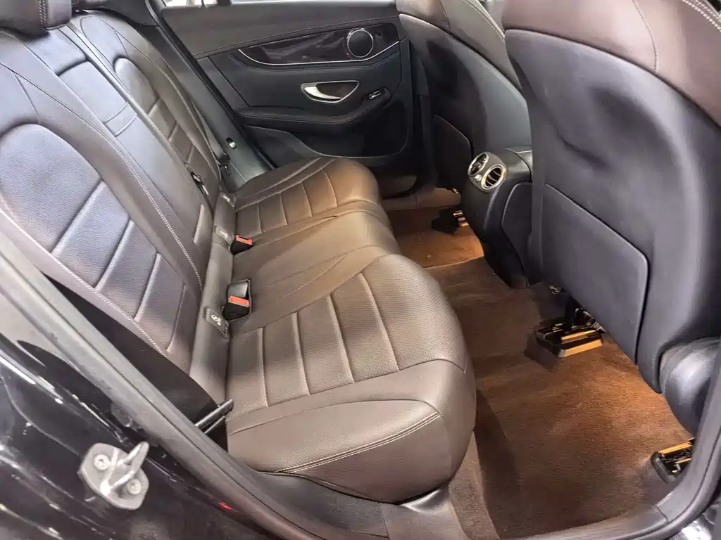 Mercedes-Benz GLC 2018 — фото 18