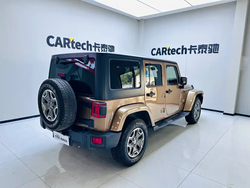 Jeep Wrangler 2015