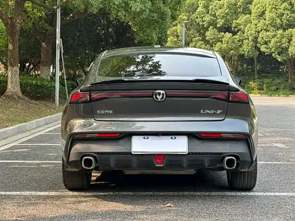 Changan UNI-V 2023