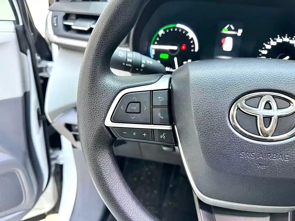 Toyota Sienna 2024 — фото 15