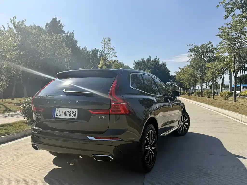 Volvo XC60 2020 — фото 4