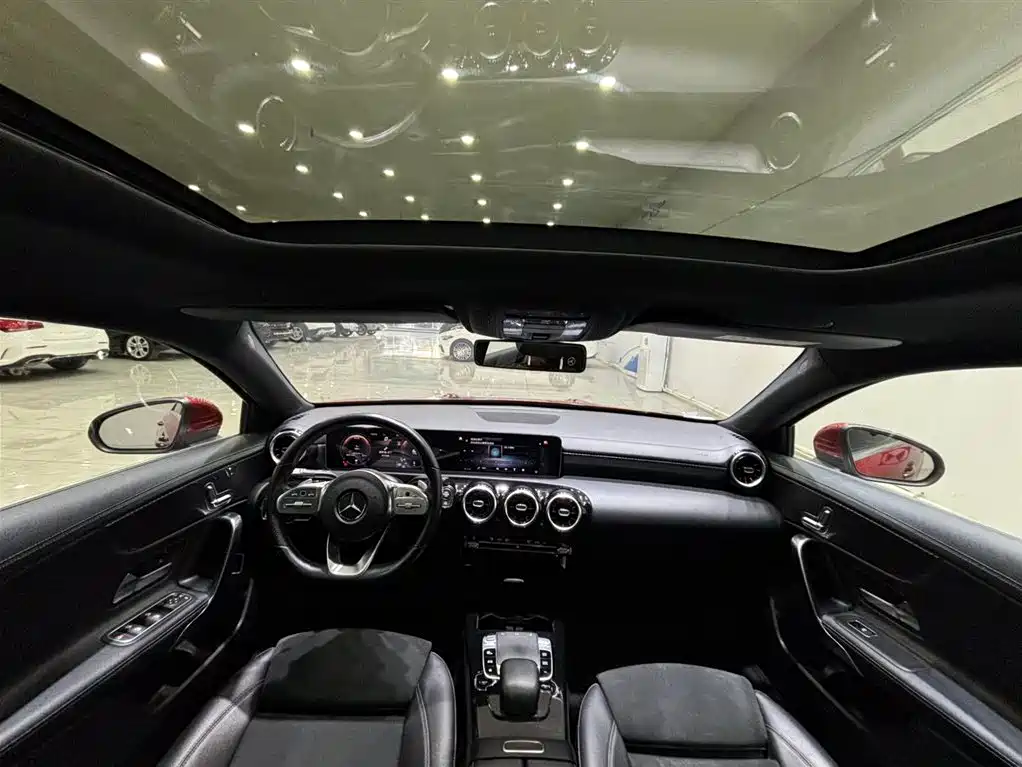 Mercedes-Benz A-Class 2020 — фото 6