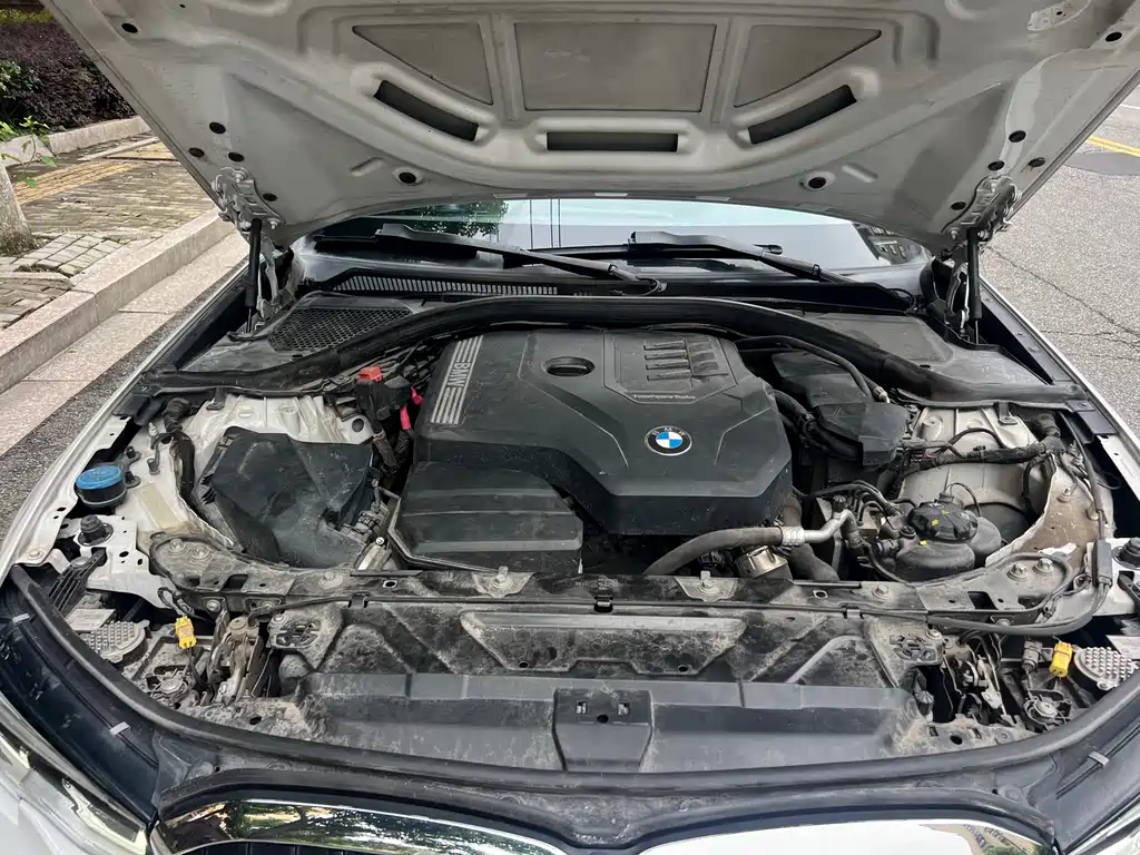 BMW 3 Series 2022