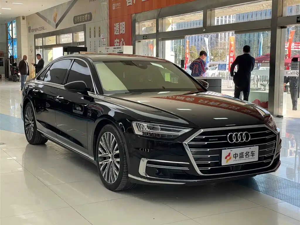 Audi A8 2022 — фото 3