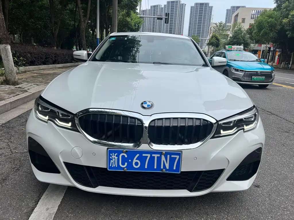 BMW 3 Series 2022