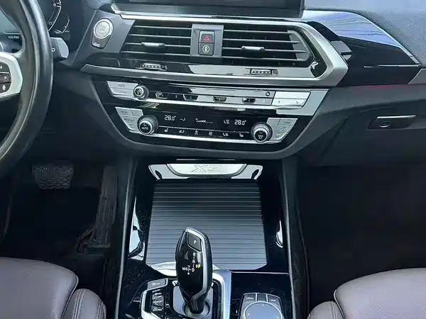 BMW X3 2021