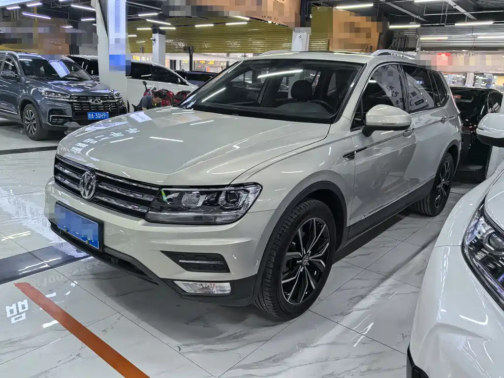 Volkswagen Tiguan L 2020