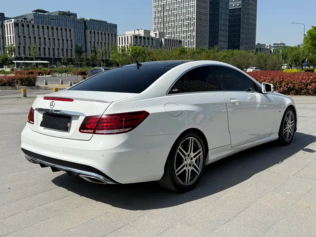 Mercedes-Benz E-Class 2016 — фото 4