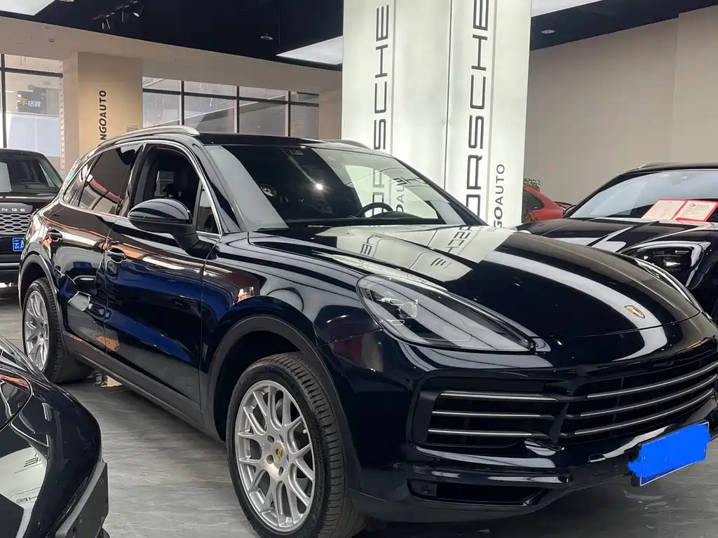 Porsche Cayenne 2018 — фото 1