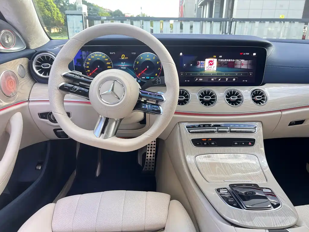 Mercedes-Benz E-Class 2021 — фото 12