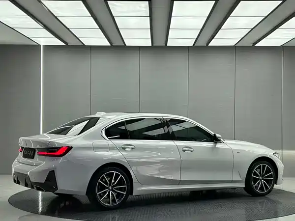 BMW 3 Series 2023