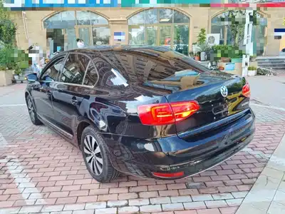 Volkswagen Sagitar 2018
