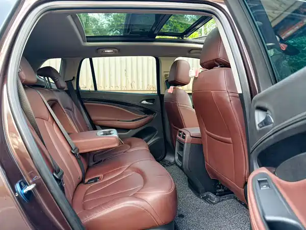 Buick Envision Plus 2019