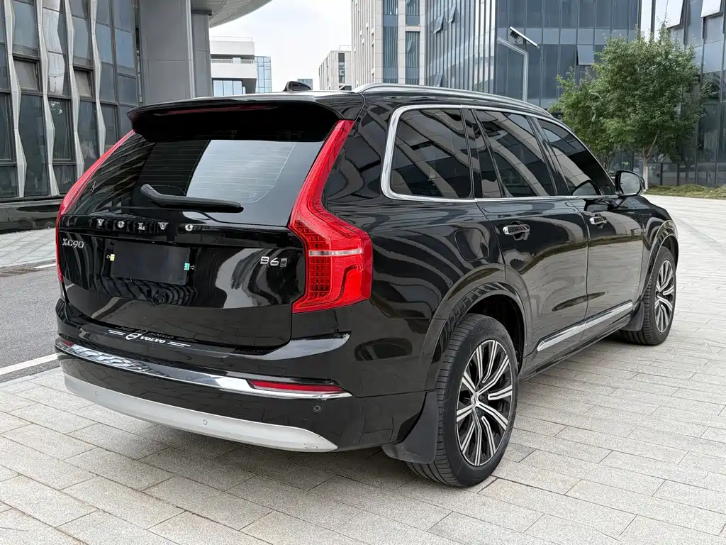 Volvo XC90 2022 — фото 4