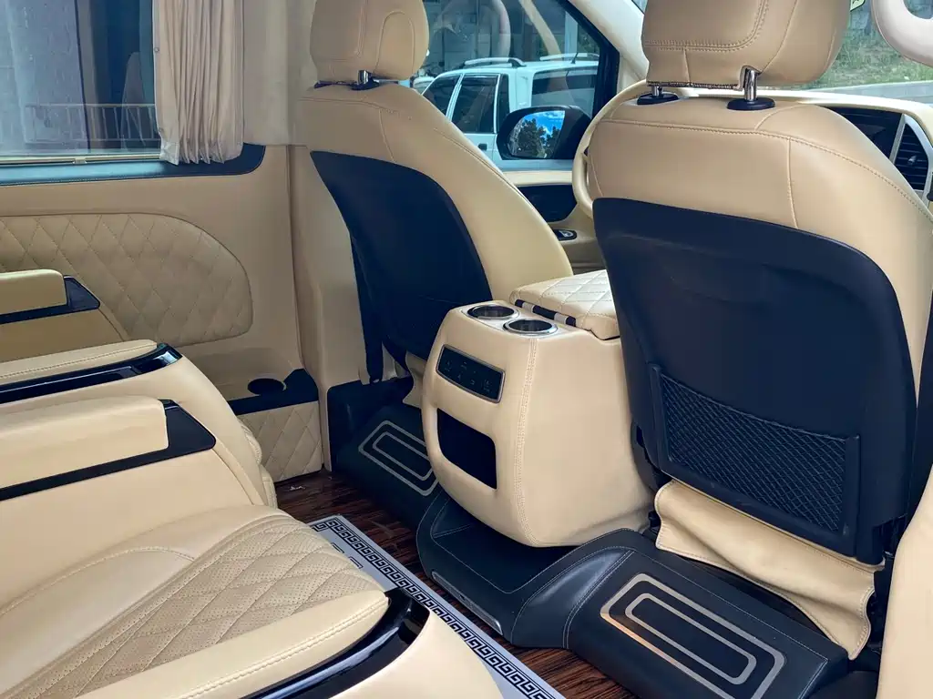 Mercedes-Benz Vito 2020 — фото 10