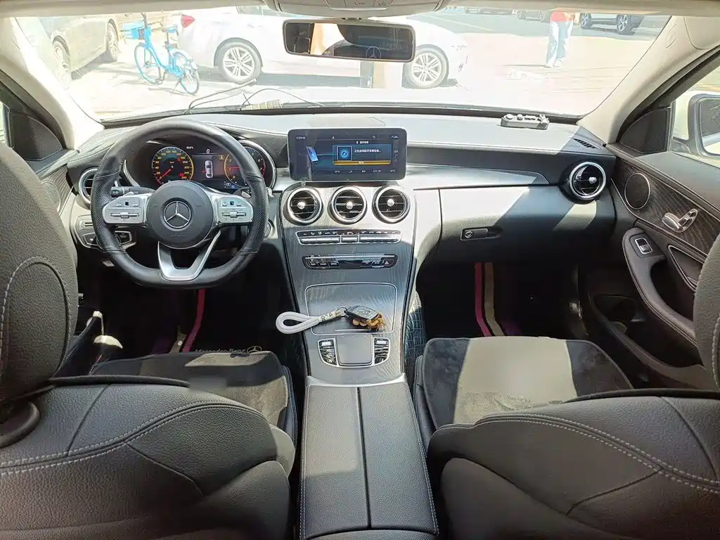 Mercedes-Benz C-Class 2020