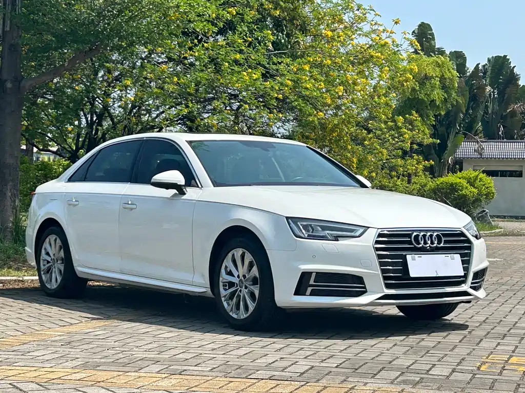 Audi A4L 2020 — фото 3
