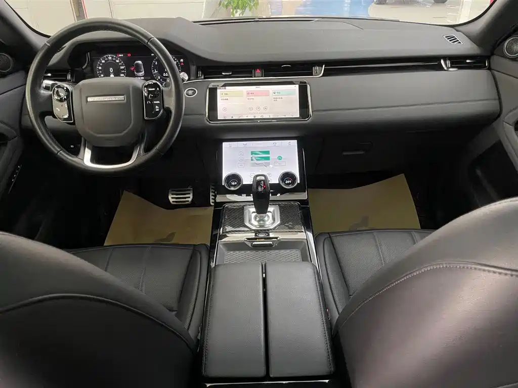 Land Rover Evoque 2020 — фото 16