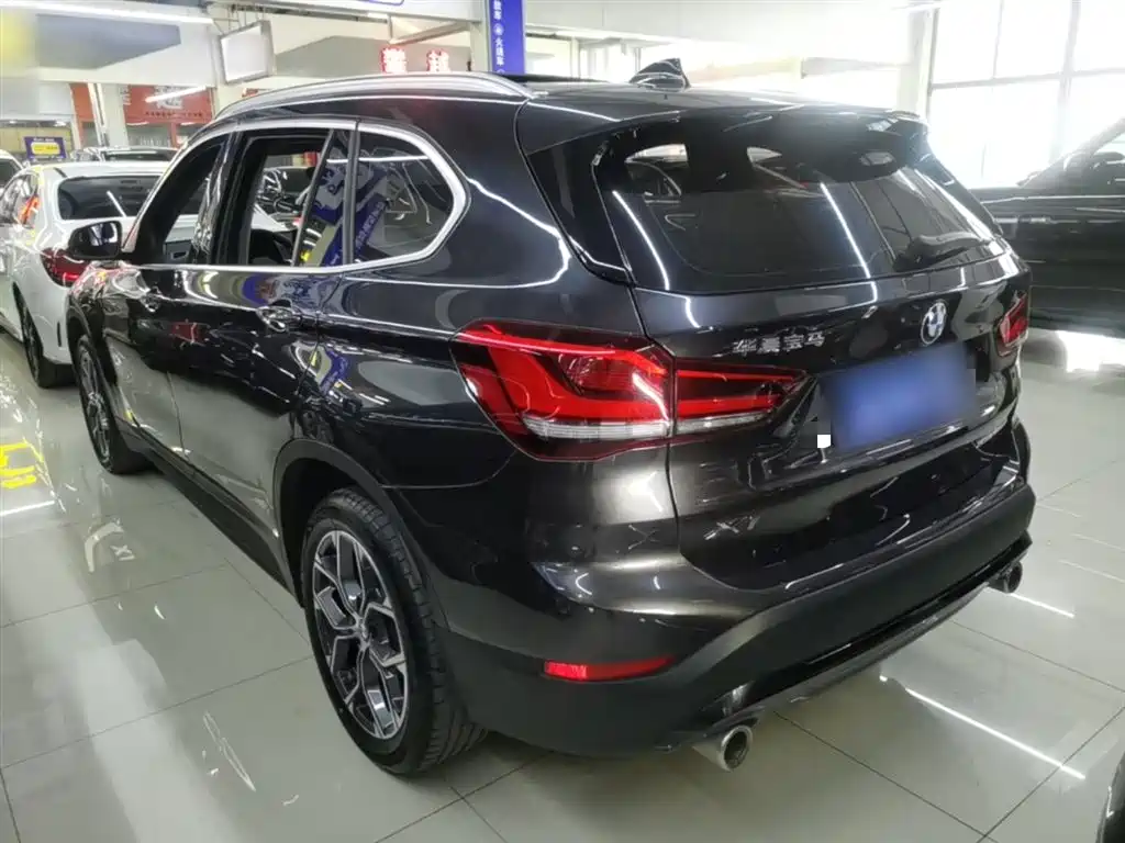 BMW X1 2022 — фото 5