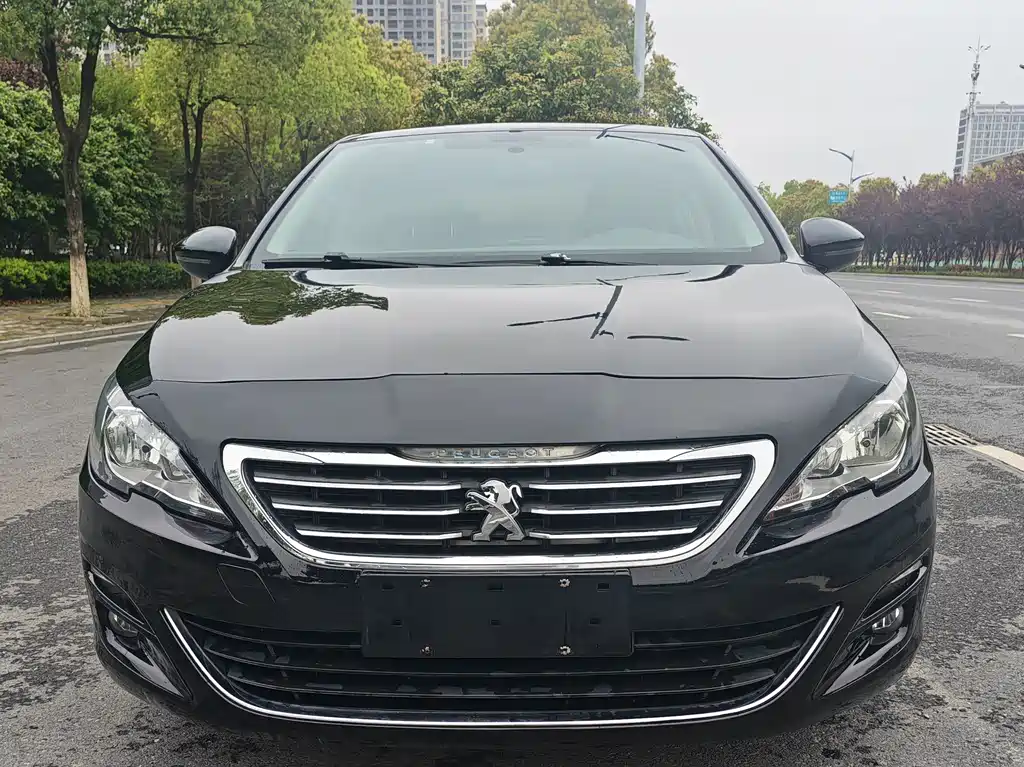Peugeot 408 2018 — фото 2
