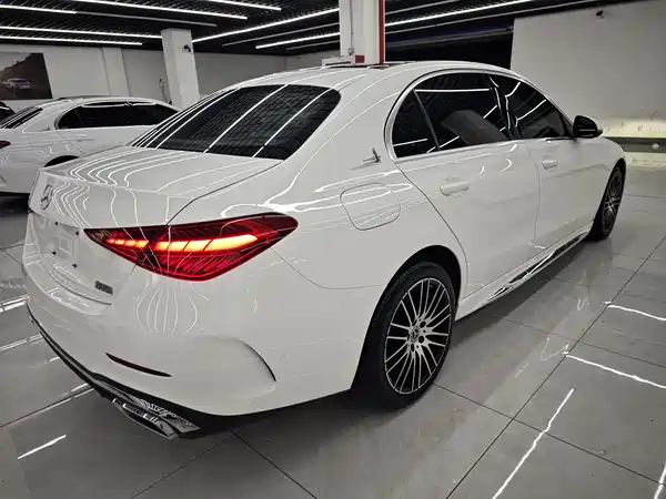 Mercedes-Benz C-Class 2022