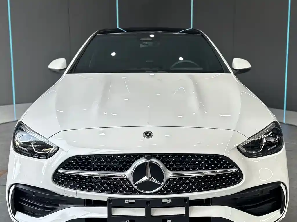 Mercedes-Benz C-Class 2024