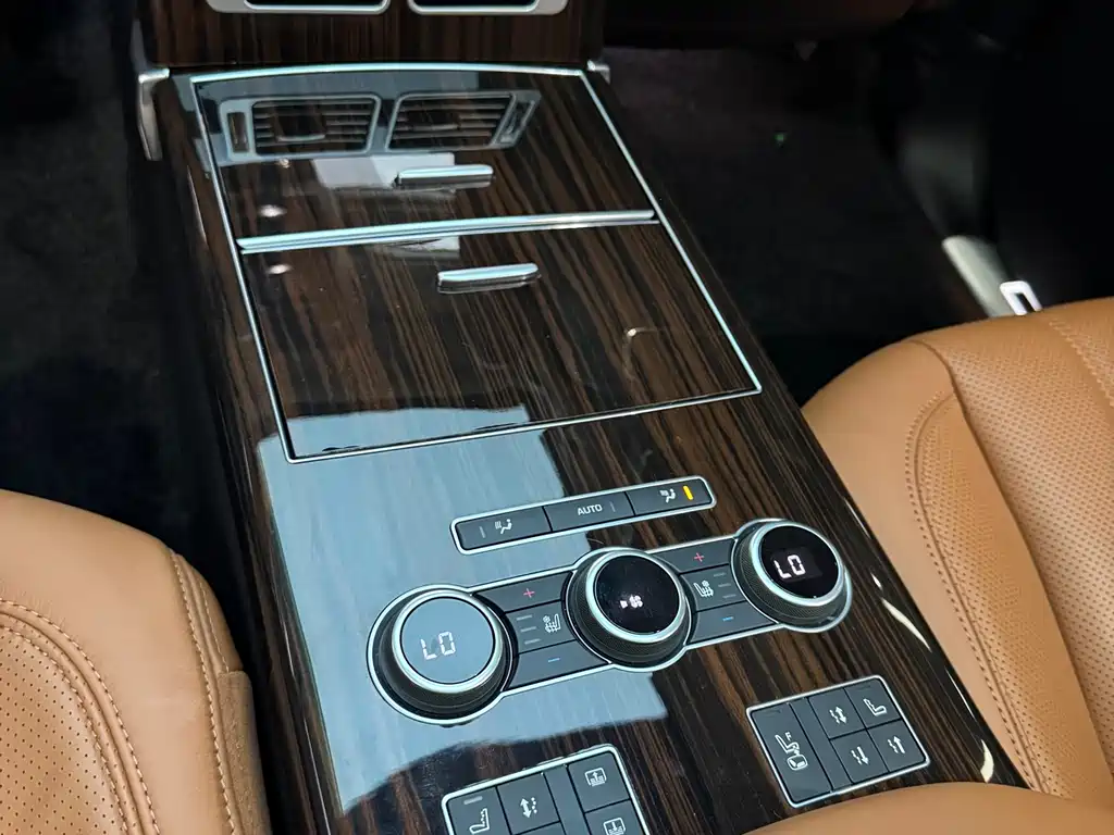 Land Rover Range Rover 2018 — фото 16