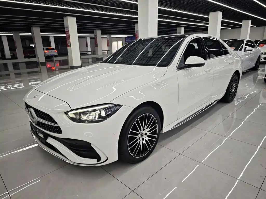 Mercedes-Benz C-Class 2022