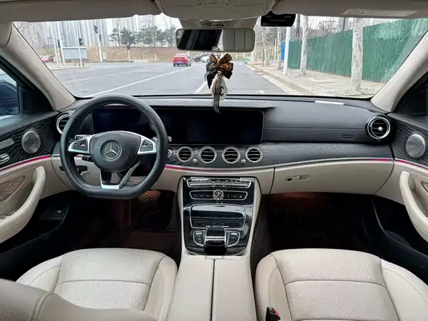 Mercedes-Benz E-Class 2017