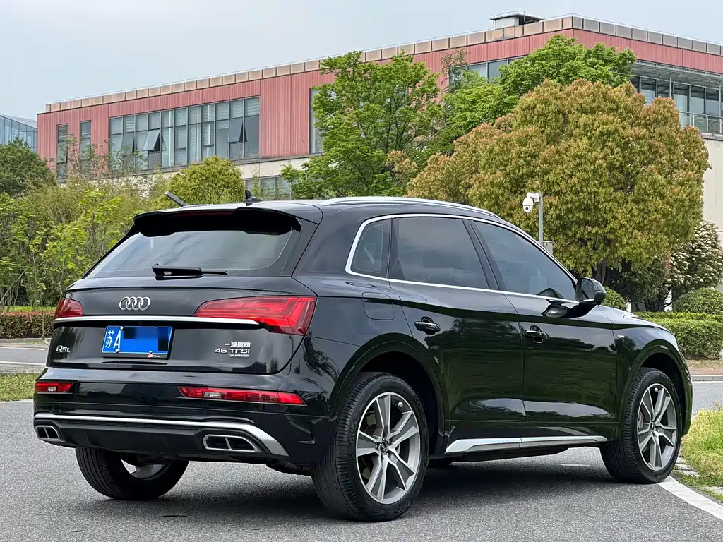 Audi Q5L 2022 — фото 5