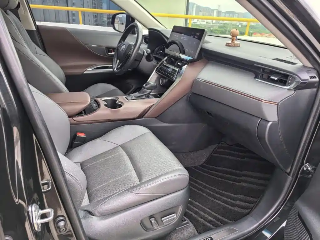 Toyota Harrier 2021 — фото 9