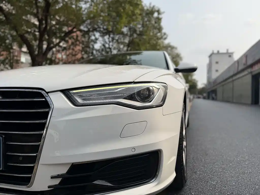 Audi A6L 2016 — фото 18
