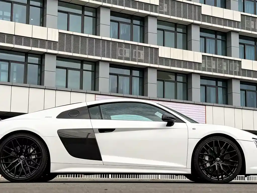 Audi R8 2018 — фото 7