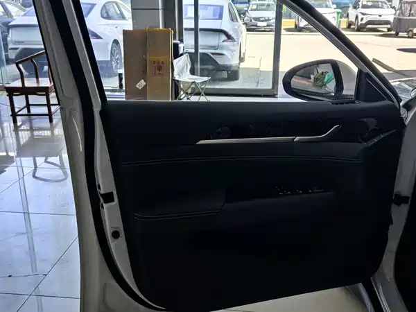 Wuling Starlight 2025