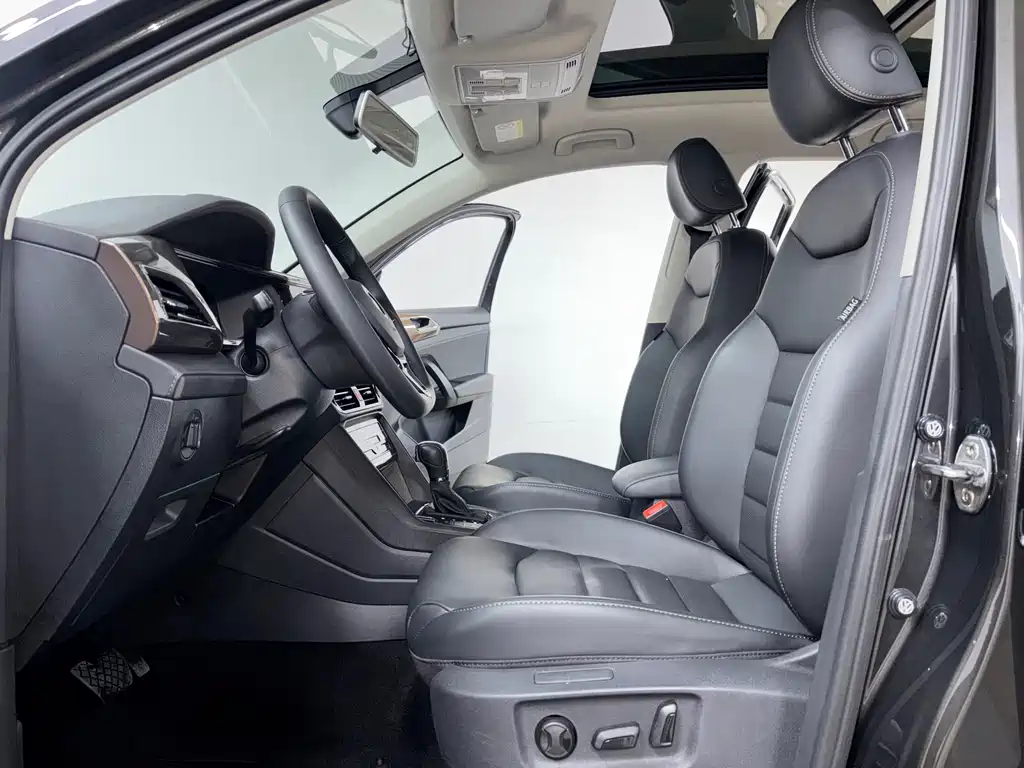 Volkswagen Tharu 2022