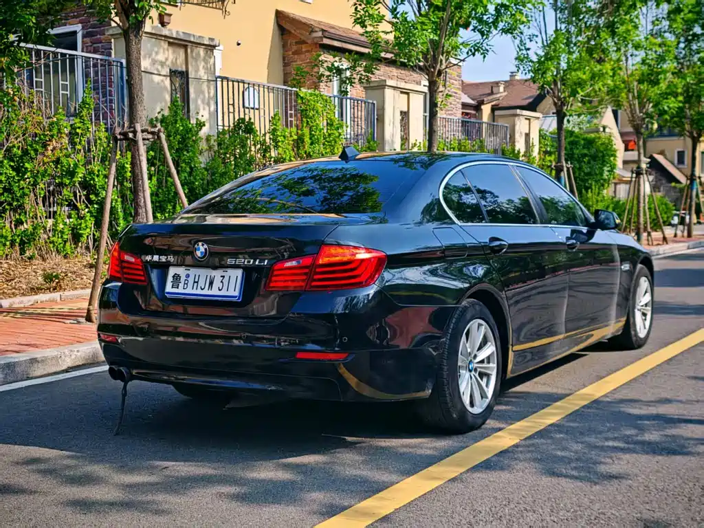 BMW 5 Series 2016 — фото 6