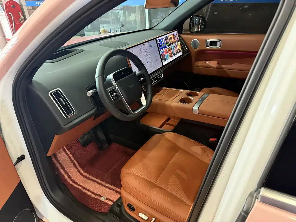 Li Auto Li L6 2025