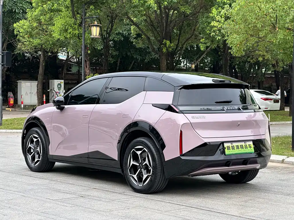 Zeekr X 2025