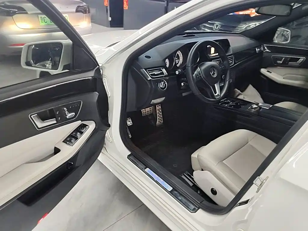Mercedes-Benz E-Class 2014 — фото 16