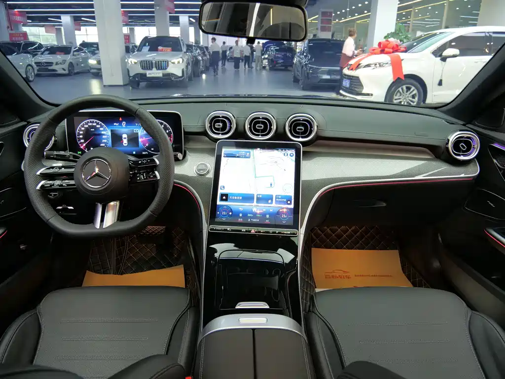 Mercedes-Benz C-Class 2023 — фото 10