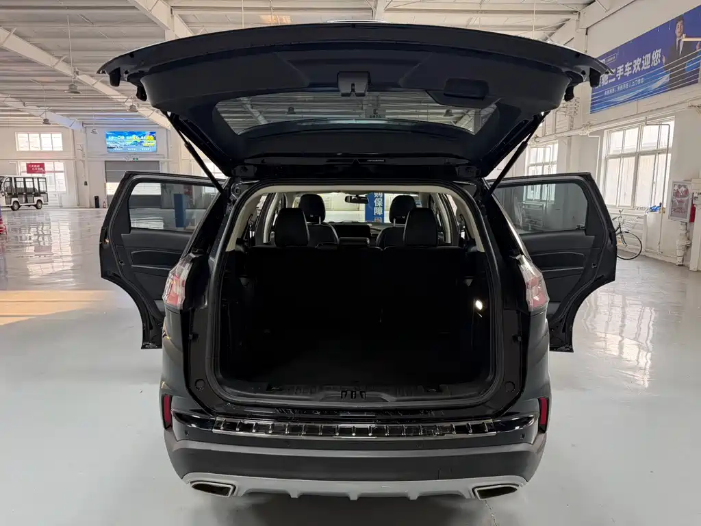 Ford Edge 2021 — фото 16