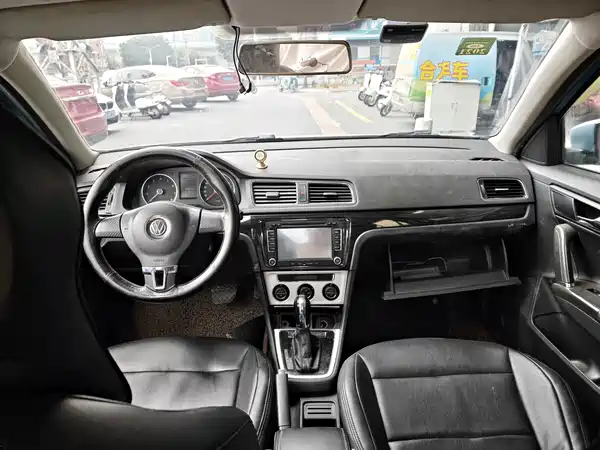 Volkswagen Lavida 2014