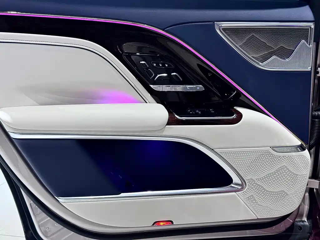 Hongqi Guoya 2025 — фото 28