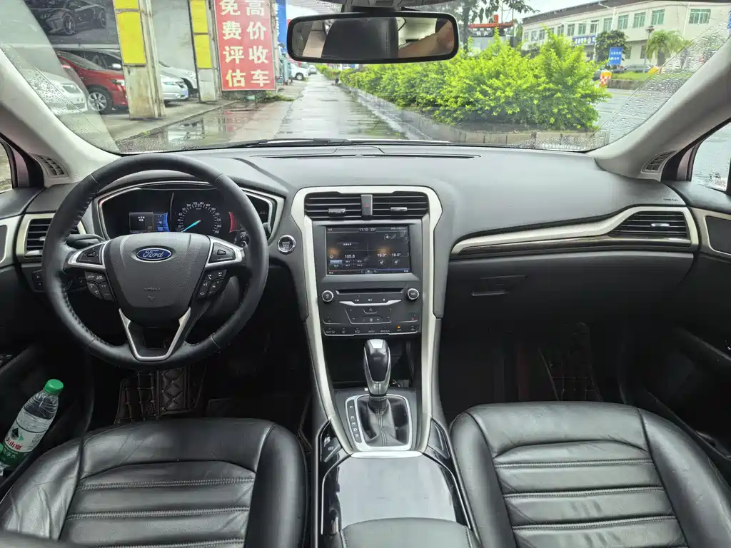 Ford Mondeo 2014 — фото 10